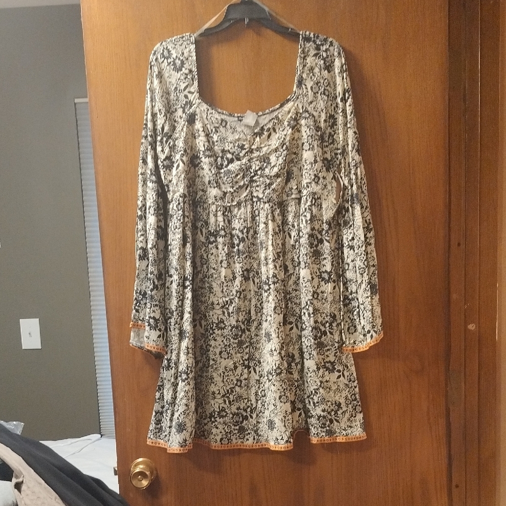 Ces Femme Black and White Bishop Sleeve Sundress